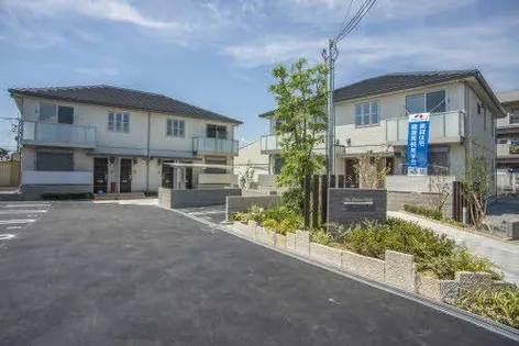 シャーメゾン エトワールの画像