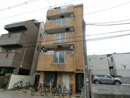 メゾン真法院【5階】の外観