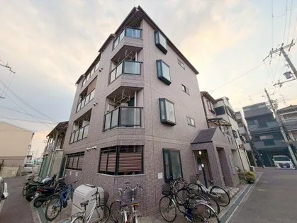 エヌズコートの画像