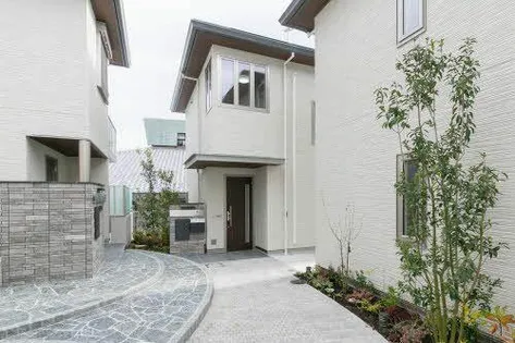 シャーメゾン恵の画像