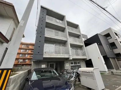 ラ シュエット宮の森の画像