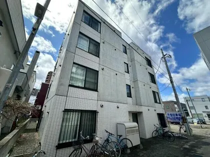 ピノ ノワール医大前の画像