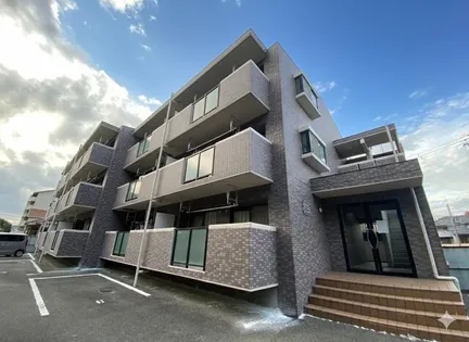 アトレーユ日吉台【2階】の外観