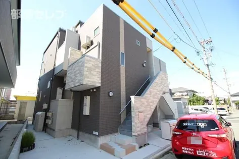 ティラミス【1階】の外観