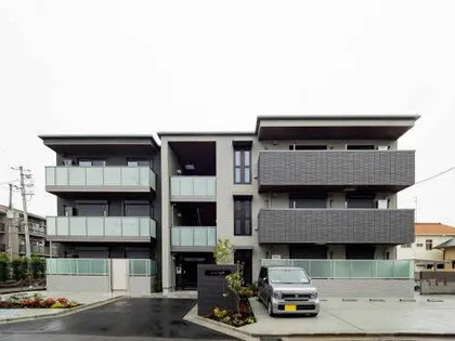 シャーメゾン ラフィーネの画像