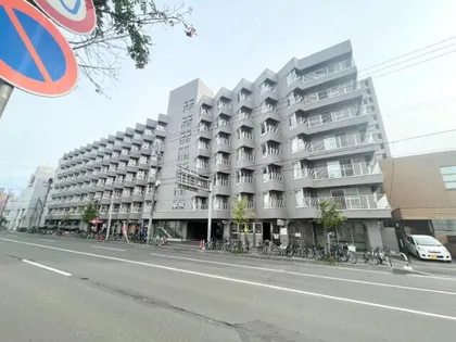 平岸パークマンション【322号室】の外観