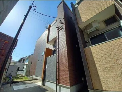 i-FLAG【2階】の外観