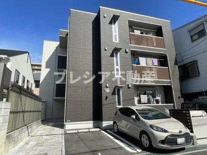 チェーン・パレス上甲子園【2階】の外観
