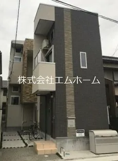 サダルスウド【1階】の外観