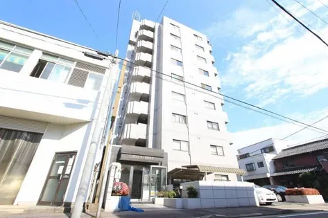 サンプラーザ花の木【1階】の外観