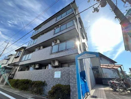 アジュール【4階】の外観