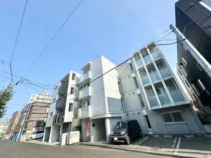 ダイナスティアVIの画像