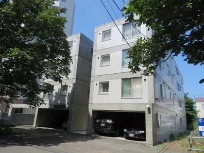 ヴィラプレステージ【2階】の外観