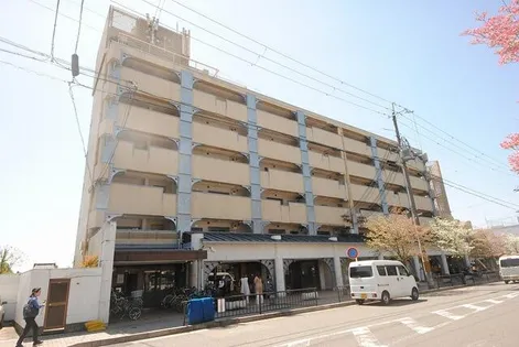 インペリアル岡崎【4階】の外観