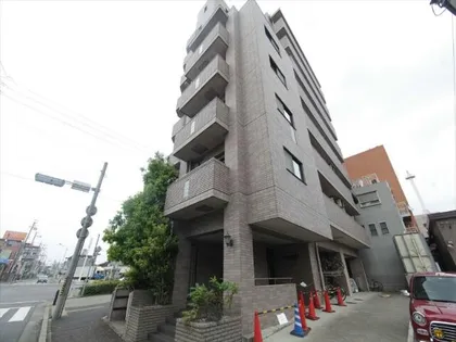 フォーシーズン【3階】の外観