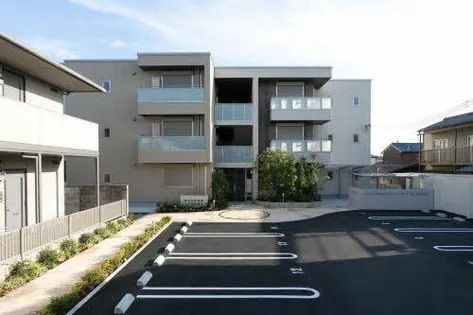 シャーメゾン春日の画像