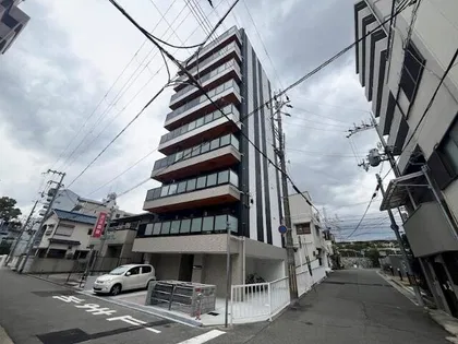 NU武庫川駅前の画像