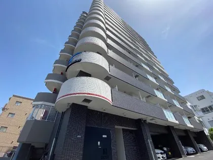 セレニテ新大阪プリエ【10階】の外観