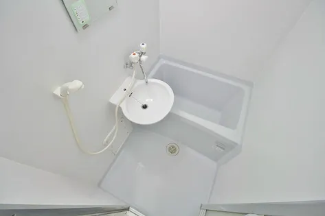 レオパレスエクセレント2号館【2階】の風呂