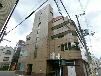 ディーアール山下【4階】の外観