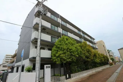 コーレジアス須磨の画像