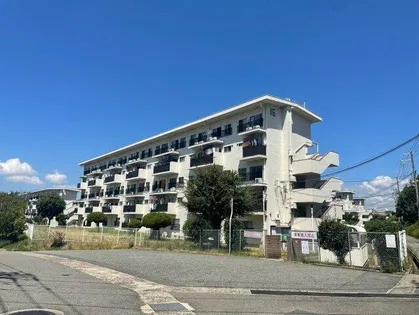 松が丘住宅12号棟の画像