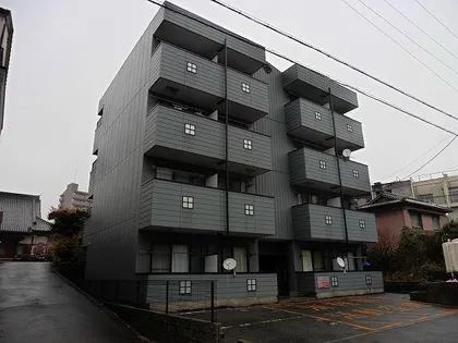 アンプルール フェール 刈谷市駅の画像