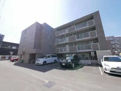 ロームラス桑園の画像