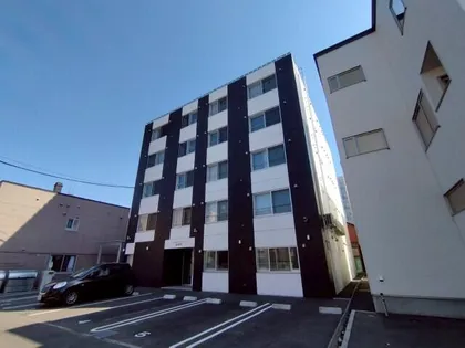 プラリネ【5階】の外観