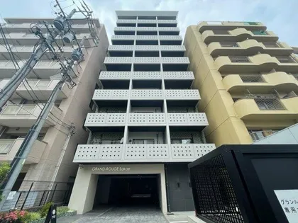 ビーエスレジデンス栄(旧グランルージュ栄)【3階】の外観