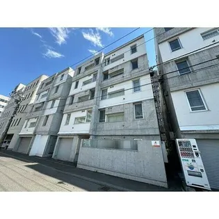 ステラ美術館通の画像