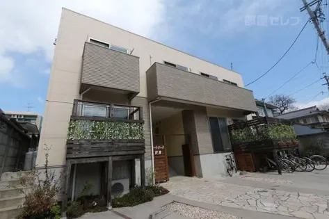 コートヤード伊勝の画像