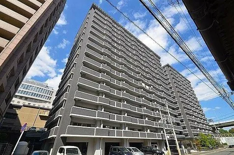 シャトレ大手町S棟【5階】の外観