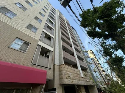 プレミアムコート神戸三宮【6階】の外観