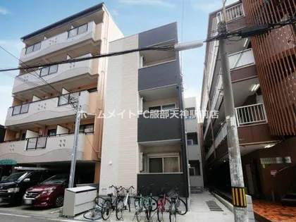 シャルマン相川【3階】の外観