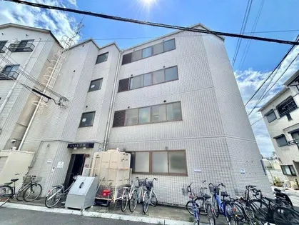 シャトレ小阪【2階】の外観