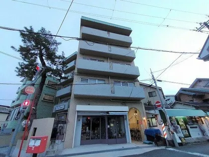 大阪府吹田市円山町【マンション】の外観