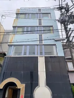 リビア岸里の画像