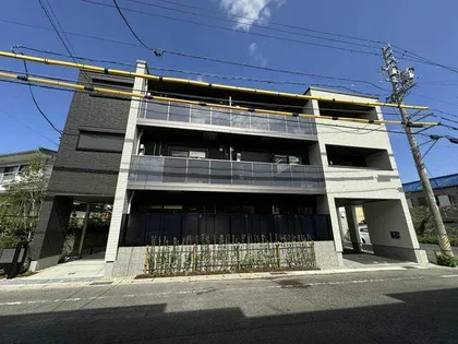 ヴィオレール梅村の画像
