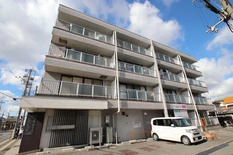 川辺マンションの画像