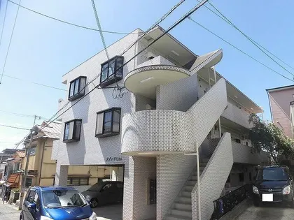 メゾンドリーの画像