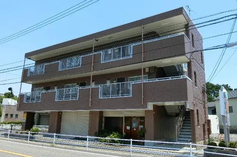 アーバン深田【2階】の外観