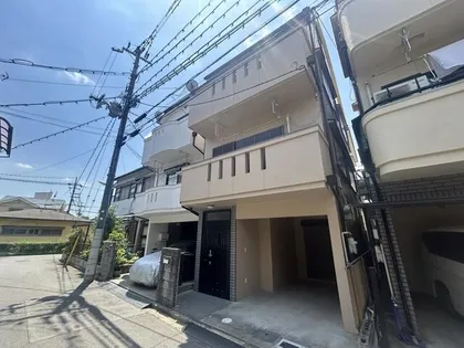 大阪府高槻市南大樋町【一戸建】の外観