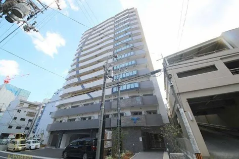 セレニテ本町東リアン【6階】の外観