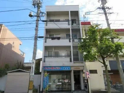 ハイネス桜山【3階】の外観