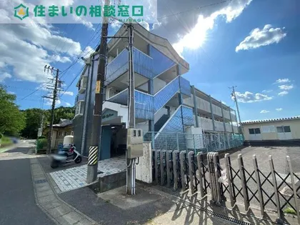 愛知県岡崎市藤川町字一里山北【マンション】の外観