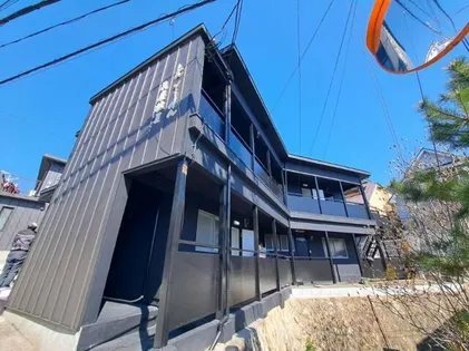 兵庫県川西市花屋敷1丁目【アパート】の外観