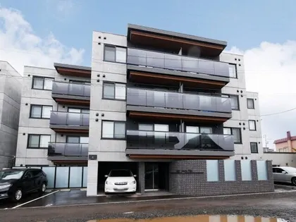 ZIZI QUATREの画像