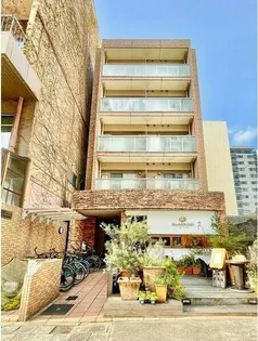 ルヴェール丸の内【4階】の外観