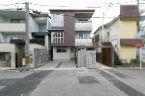 セントリビエ 北山【0102号室】の外観